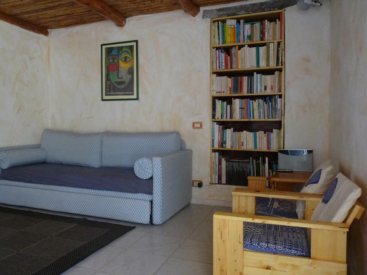 La Scala Guesthouse Berchiddeddu Habitación foto