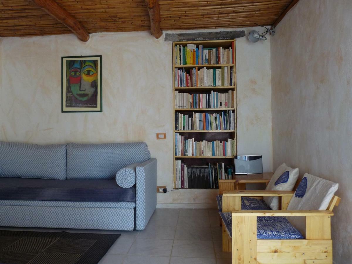 La Scala Guesthouse Berchiddeddu Habitación foto